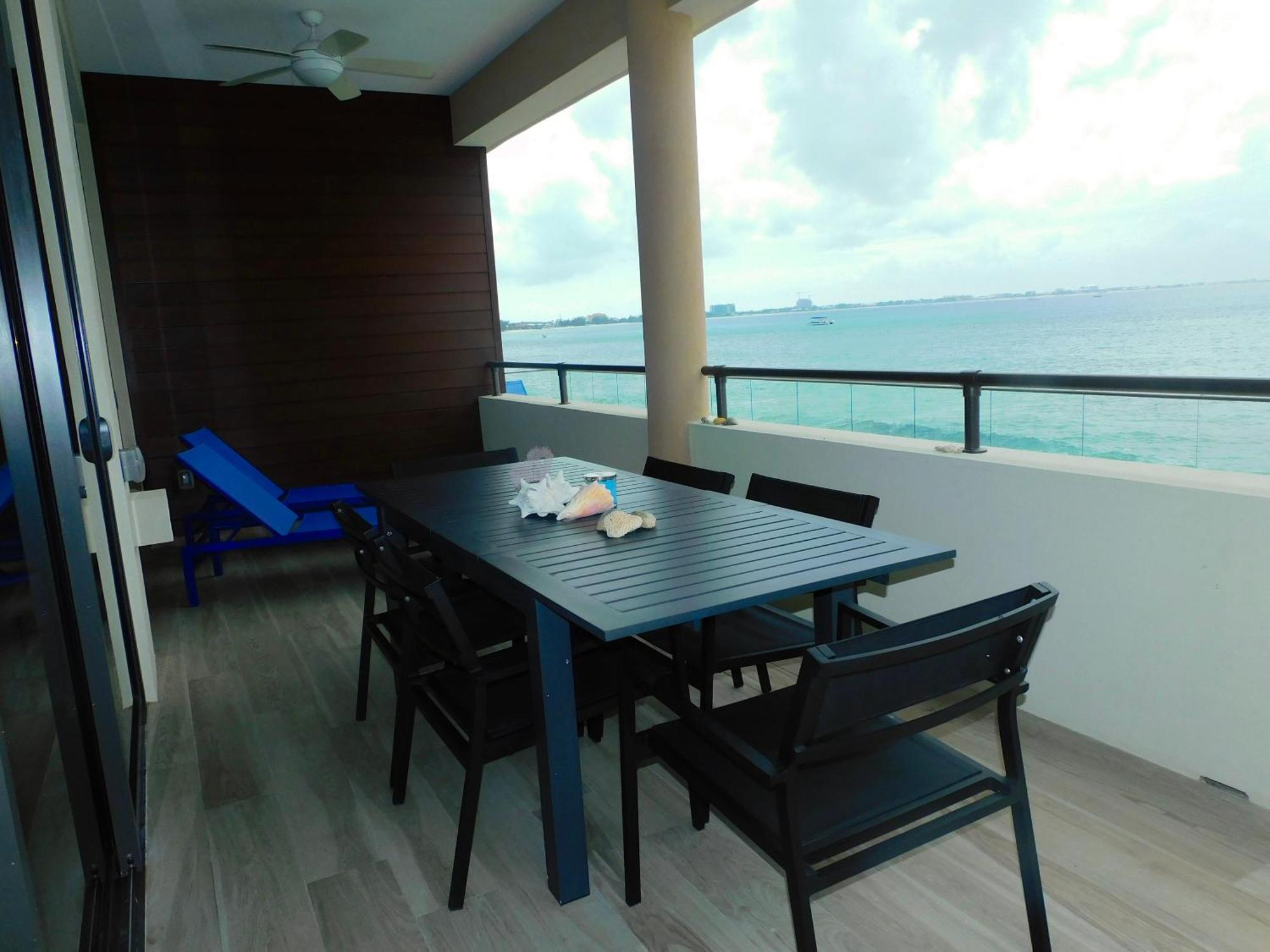Luxury Ocean Front Seadreams 2 With 7 Mile Beach Views West Bay المظهر الخارجي الصورة